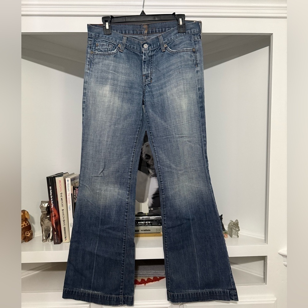 7 For All Mankind Vintage Dojo Wide Leg Flare Jeans Size 30. Orange pocket.